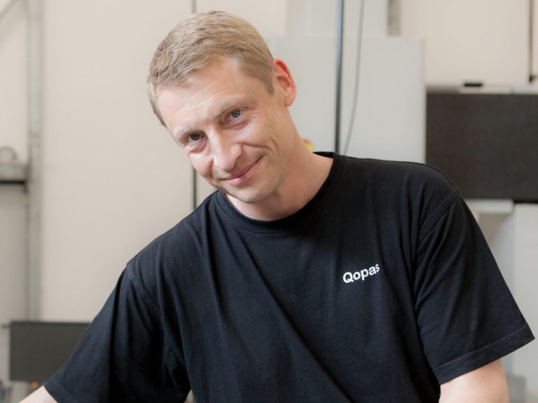 Mitarbeiter im Service bei Qopas Christoph Nies