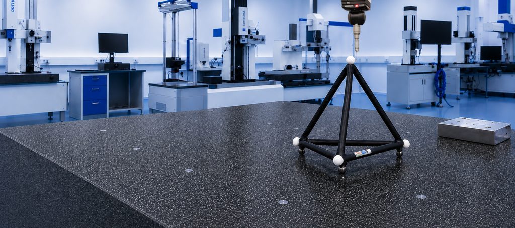 Drei von QOPAS entwickelte Scale-Duplikatoren zur galvanisch getrennten Erfassung der X-, Y- und Z-Achsen eines Koordinatenmessgeräts
